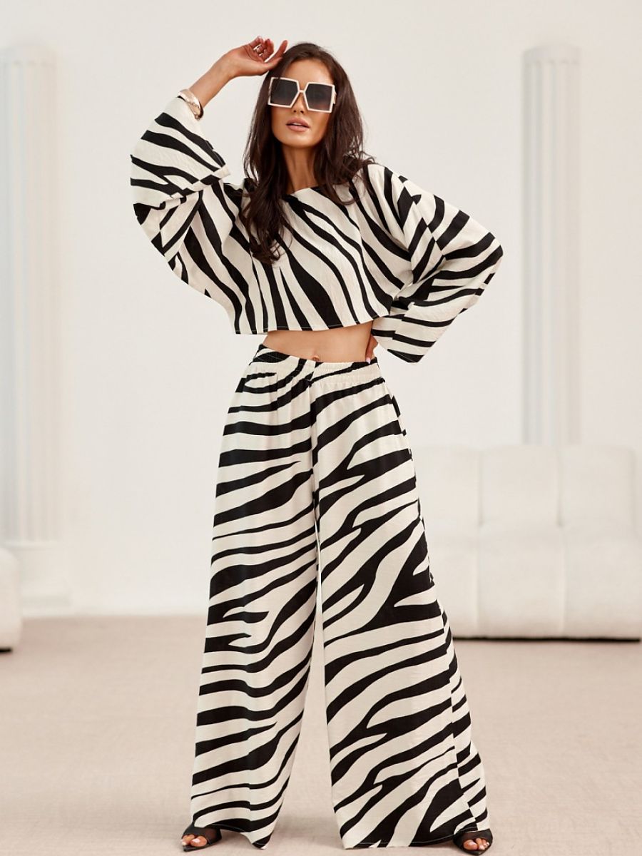 Women trousers model 213986 Roco Fashion-0